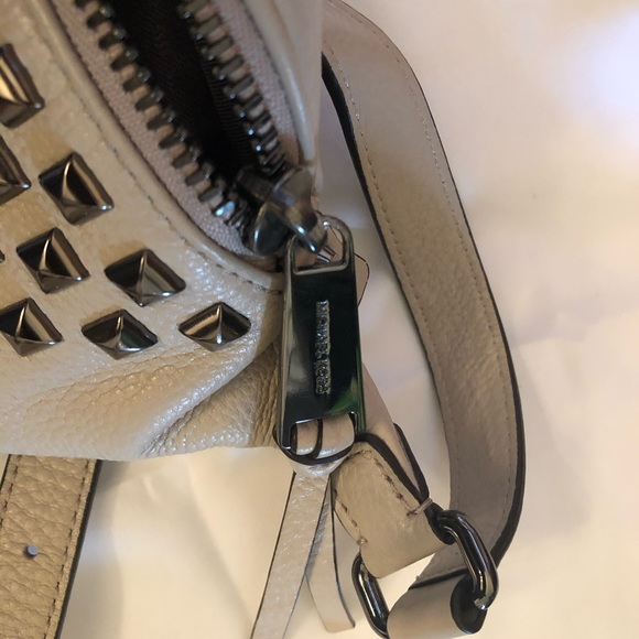 Micheal KORS Amazing fanny!! New with tags! - Picture 5 of 6